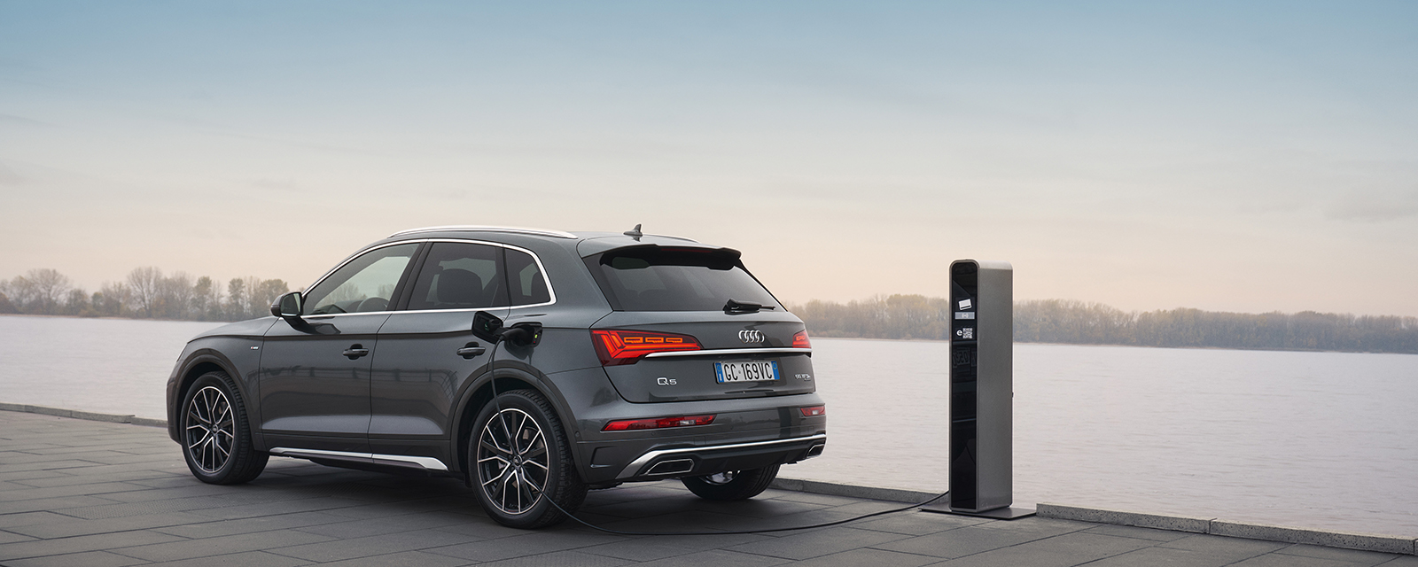 slider q5 TFSI